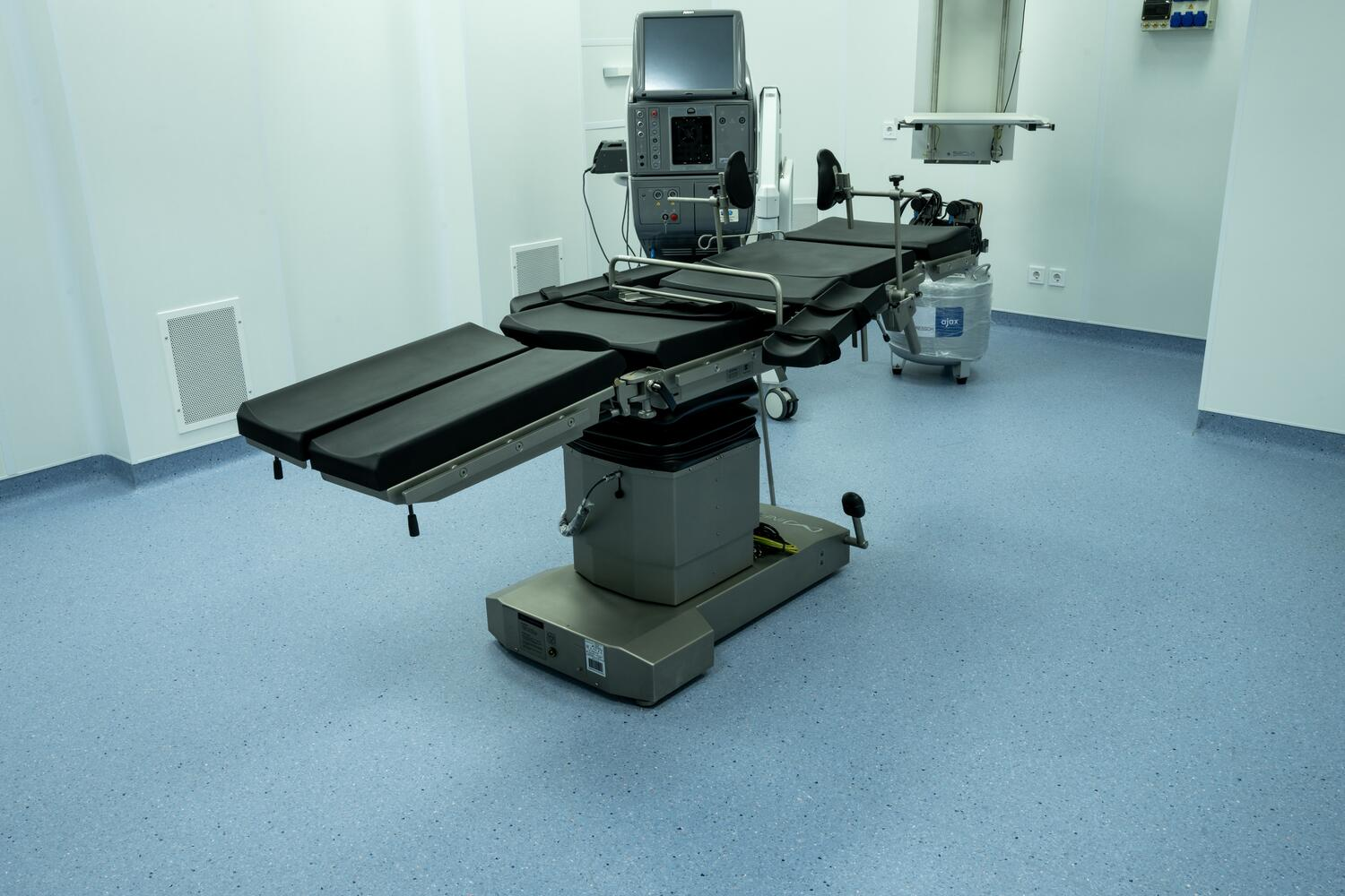 Mingəçevir klinikasında əməliyyat otağı